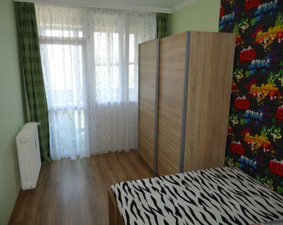 Legyél a vendégünk :) Apartamento Debrecen Exterior foto